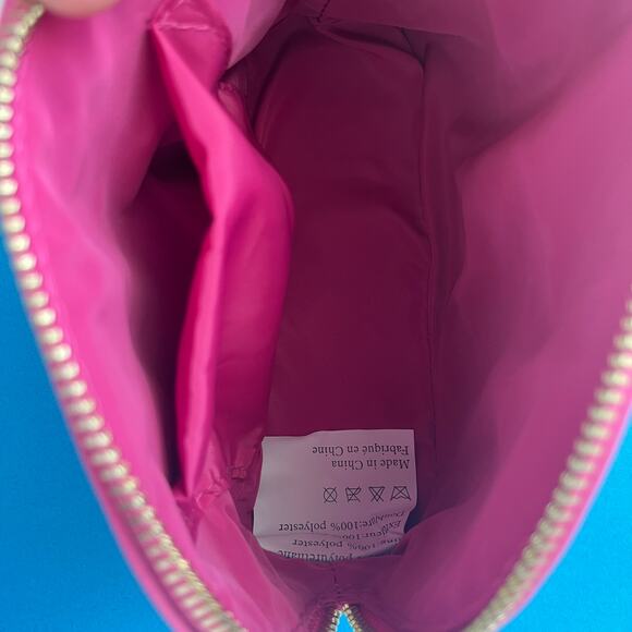 Torrid Cosmetic Makeup Bag Love Pink - Faux Leather Zip Accessory Pouch - Picture 8 of 9